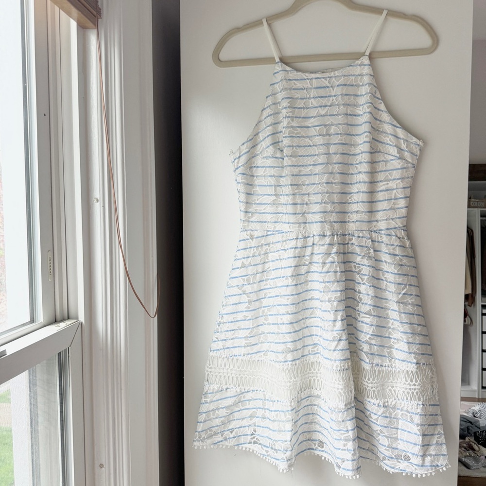 JOA | HALTER NECK LACE BEACH PREPPY DERBY BABY SHOWER WHITE BLUE MINI DRESS